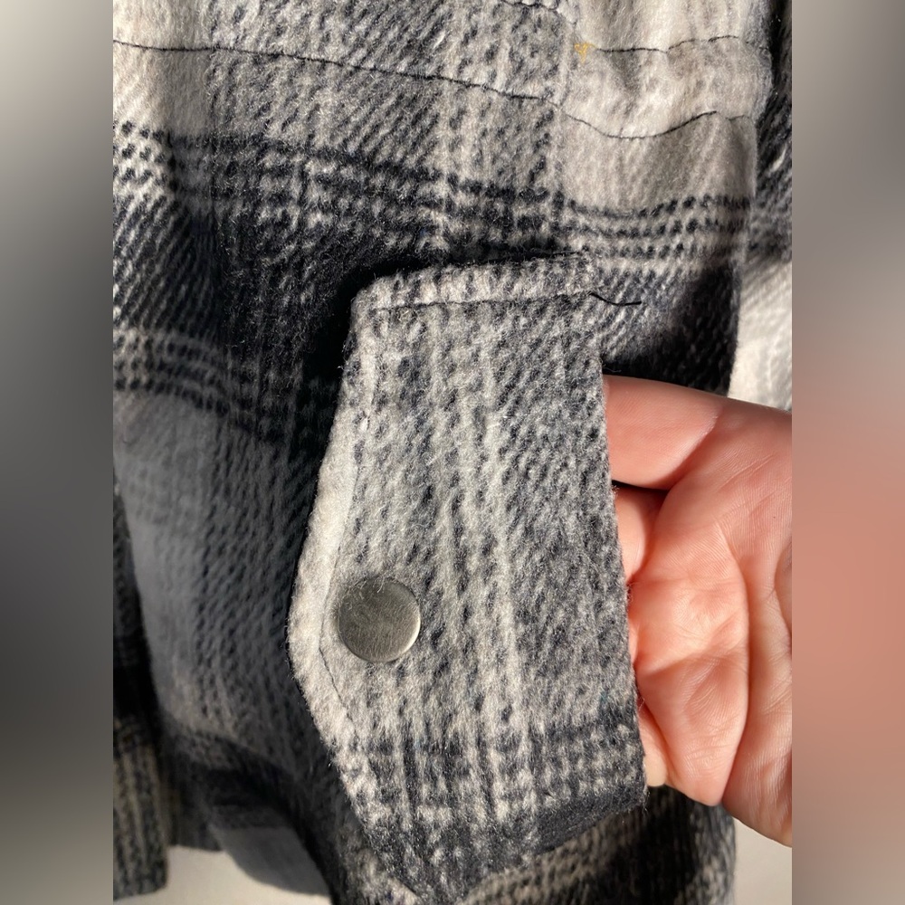Mossimo Supply Co. Black and White Checkered Coat size L - Picture 3 of 10